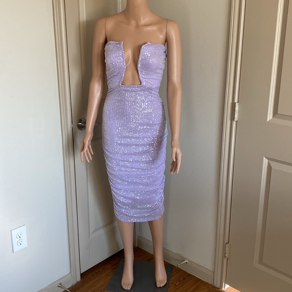 Lavender Strapless Midi Dress - Picture 3 of 4